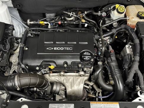 Used 2015 Chevrolet Cruze LTZ image 31