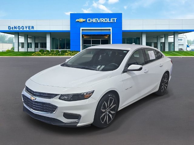 Used 2018 Chevrolet Malibu LT FWD image 1