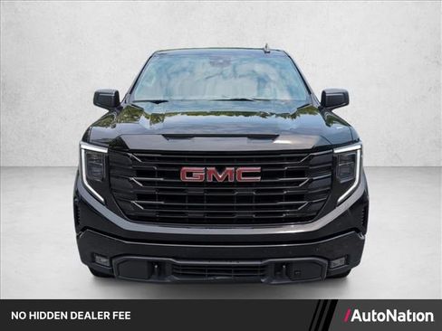 Used 2025 GMC Sierra 1500 Elevation AWD/4WD image 1