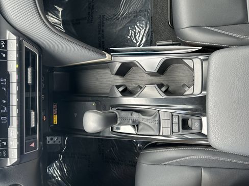 Used 2025 Toyota Camry SE w/ Multimedia Upgrade Package FWD image 23