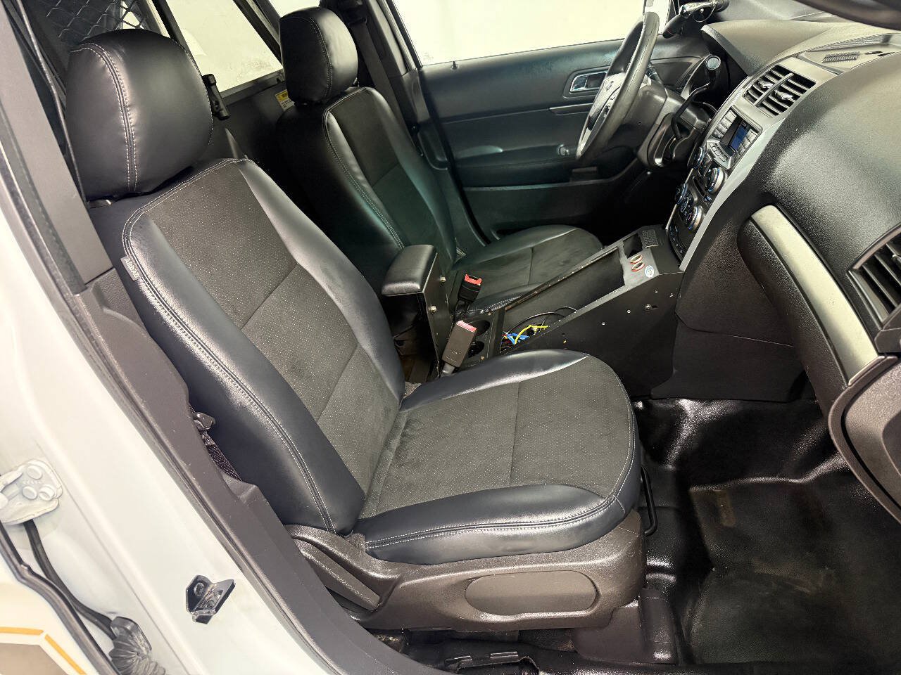 Used 2015 Ford Explorer 4WD Police Interceptor image 27
