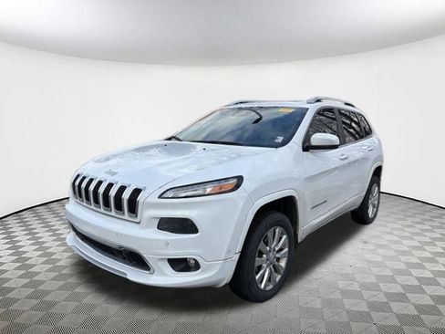 Used 2018 Jeep Cherokee Overland w/ Technology Group image 3