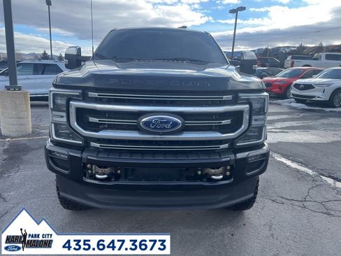 Used 2022 Ford F350 Platinum image 2