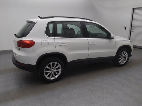 Used 2017 Volkswagen Tiguan Limited w/ Premium Package image 10