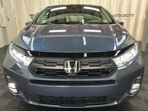 Used 2026 Honda Odyssey EX-L image 3