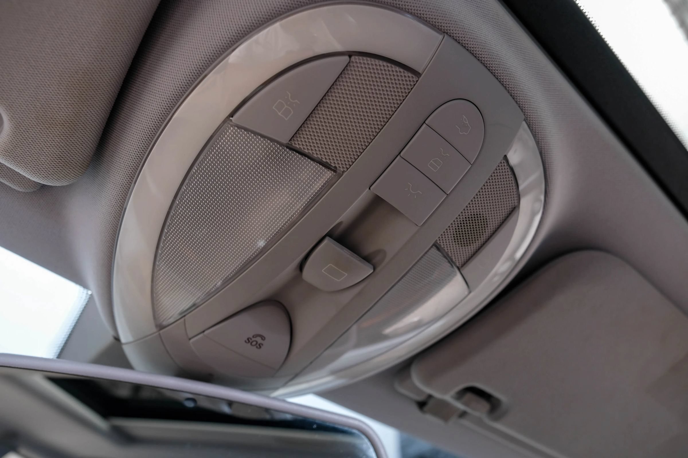 Used 2009 Mercedes-Benz E 550 Sedan image 24