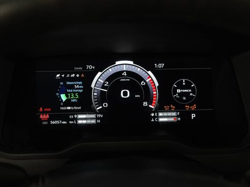 Used 2024 Toyota Tundra Limited AWD/4WD image 23