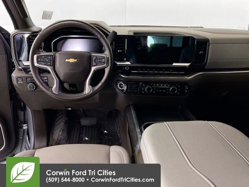 Used 2025 Chevrolet Silverado 2500 LTZ w/ LTZ Convenience Package AWD/4WD image 26