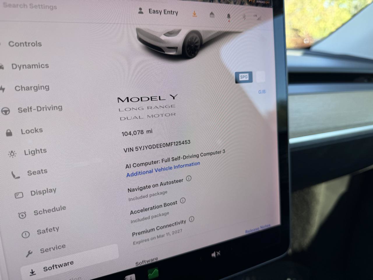 Used 2021 Tesla Model Y Long Range AWD/4WD image 16