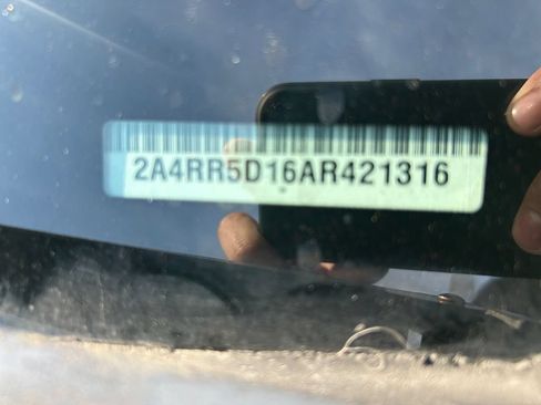 Used 2010 Chrysler Town & Country Touring FWD image 35