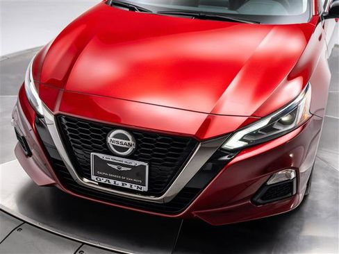 Used 2022 Nissan Altima 2.5 SR FWD image 9