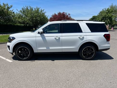 Certified 2023 Ford Expedition Limited AWD/4WD image 6