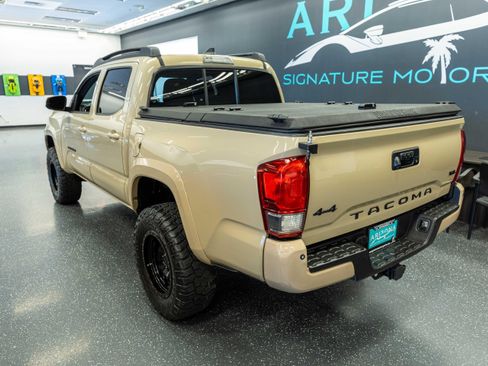 Used 2016 Toyota Tacoma TRD Sport w/ Premium & Technology Package AWD/4WD image 7