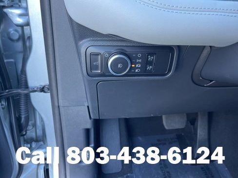 Used 2025 Ford Explorer Platinum w/ Ultimate Package image 32