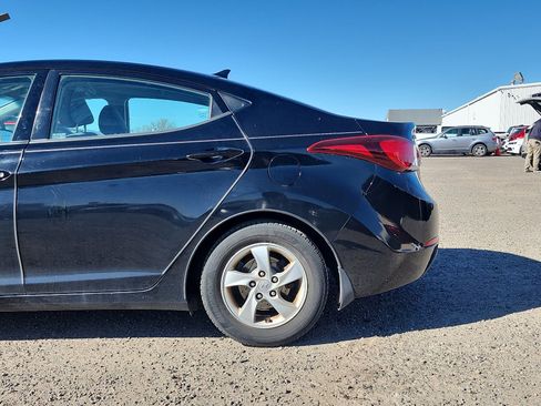 Used 2015 Hyundai Elantra SE image 9