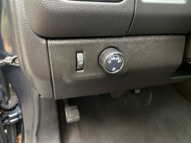 Used 2019 Chevrolet Colorado LT RWD image 16