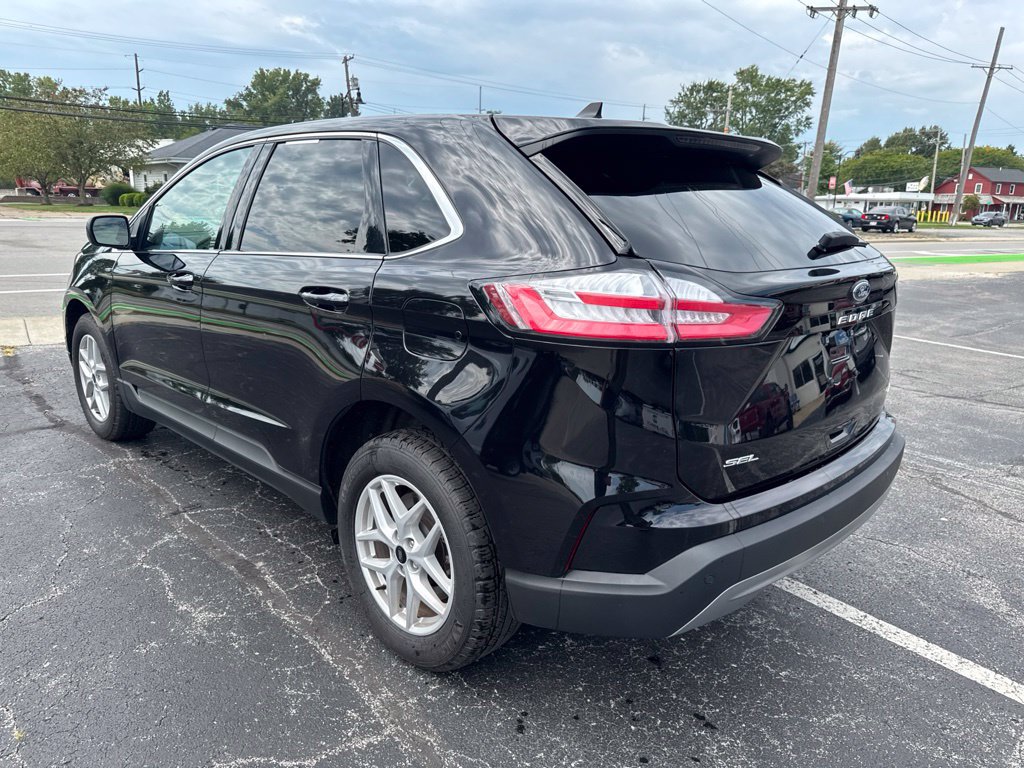 Certified 2024 Ford Edge SEL w/ Convenience Package AWD/4WD image 12
