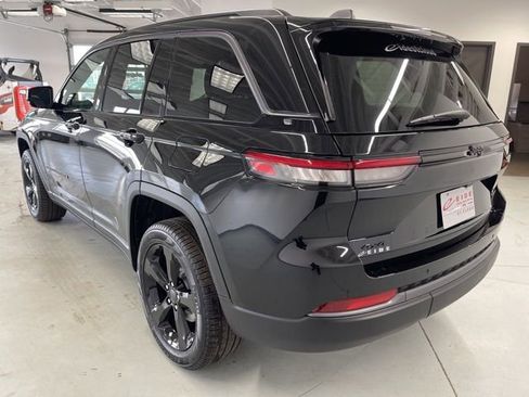 New 2026 Jeep Grand Cherokee Limited image 6