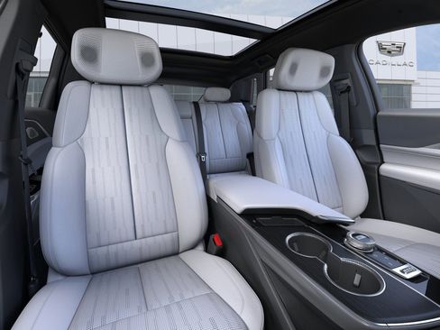 Certified 2026 Cadillac Lyriq Premium Luxury w/ LPO, Floor Liner Package AWD/4WD image 51