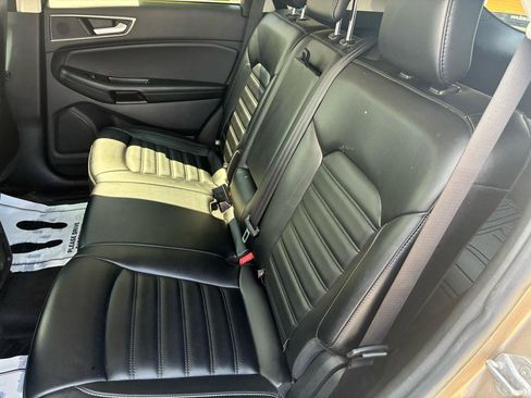 Used 2020 Ford Edge SEL w/ Cargo Accessory Package FWD image 10