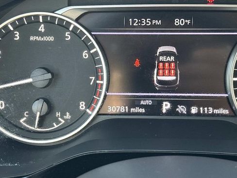 Used 2024 Nissan Pathfinder SV AWD/4WD image 20