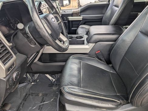 Used 2019 Ford F250 Lariat w/ Lariat Ultimate Package AWD/4WD image 24