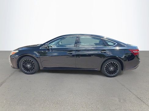 Used 2016 Toyota Avalon Touring FWD image 7