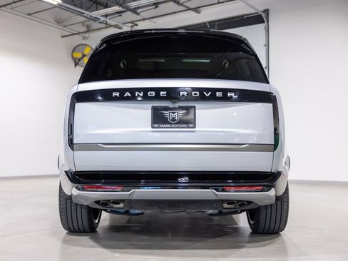 Used 2025 Land Rover Range Rover SE image 5