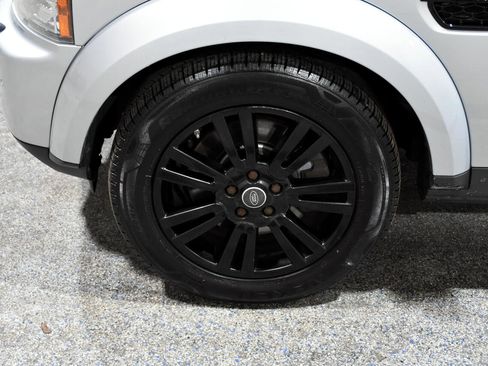 Used 2010 Land Rover LR4 HSE image 15