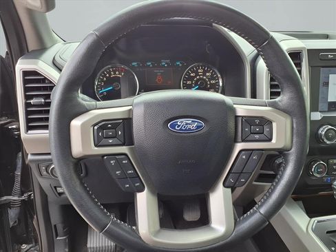 Used 2020 Ford F150 Lariat image 7