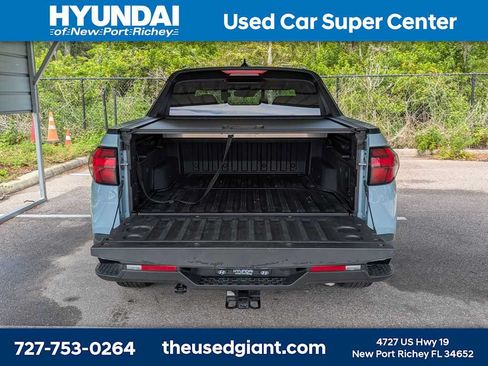 Certified 2022 Hyundai Santa Cruz SEL w/ Activity Package AWD/4WD image 12