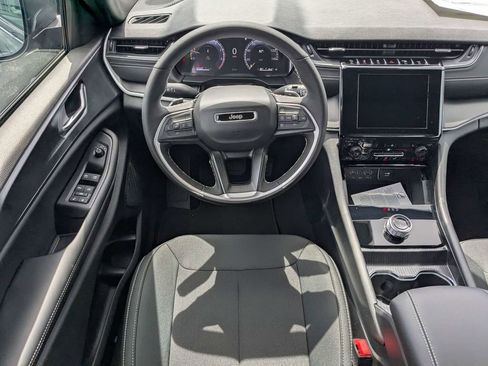New 2026 Jeep Grand Cherokee L 2WD image 17
