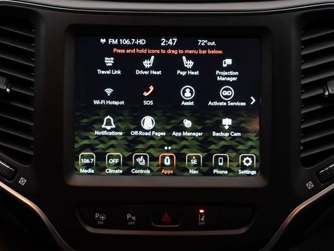 Used 2023 Jeep Cherokee Altitude Lux w/ Mopar Interior Package AWD/4WD image 13