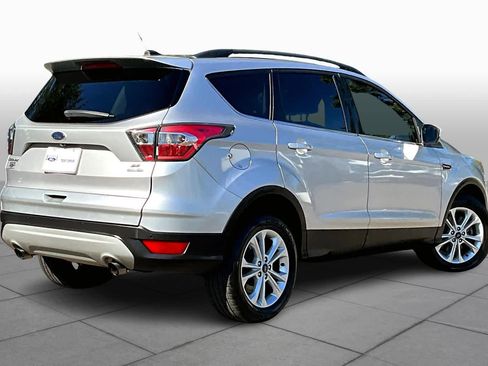 Used 2017 Ford Escape SE w/ Equipment Group 201A AWD/4WD image 13