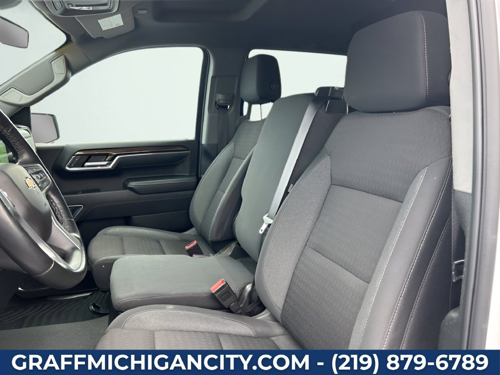 Used 2025 Chevrolet Silverado 1500 LT AWD/4WD image 23
