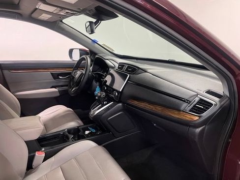 Used 2017 Honda CR-V Touring image 10