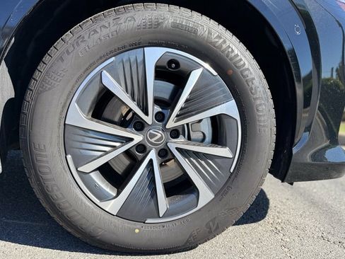 Used 2023 Lexus RZ 450e Premium image 10