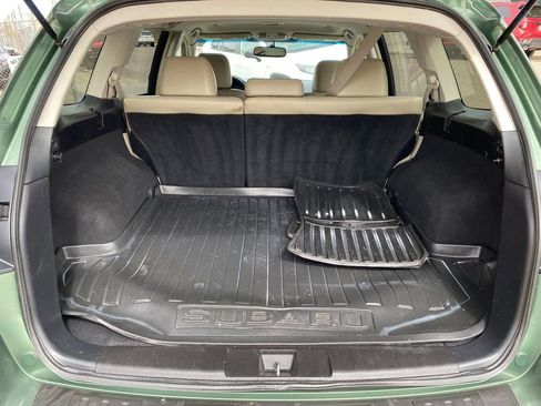 Used 2011 Subaru Outback 3.6R Limited w/ PWR Moonroof Pkg image 7