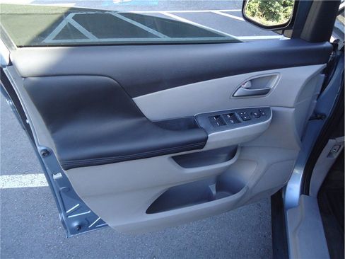 Used 2011 Honda Odyssey EX-L image 10