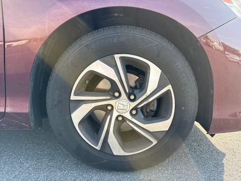 Used 2016 Honda Accord LX image 11