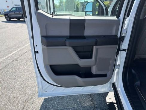 Used 2019 Ford F250 XL w/ Power Equipment Group AWD/4WD image 13