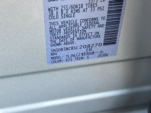 Used 2025 Nissan Pathfinder SV AWD/4WD image 31