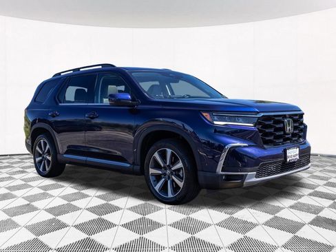 Used 2023 Honda Pilot Elite image 10