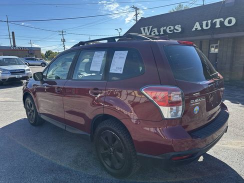 Used 2018 Subaru Forester 2.5i w/ Alloy Wheel Package AWD/4WD image 4