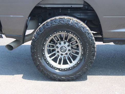 Used 2024 RAM 2500 Big Horn w/ Night Edition AWD/4WD image 13