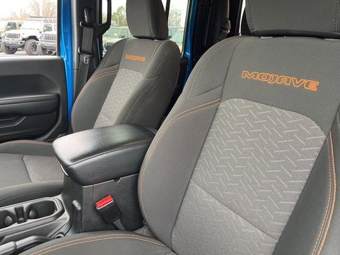 Used 2023 Jeep Gladiator Mojave image 33