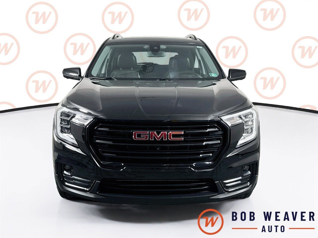 Used 2022 GMC Terrain SLT w/ Infotainment Package II AWD/4WD image 2