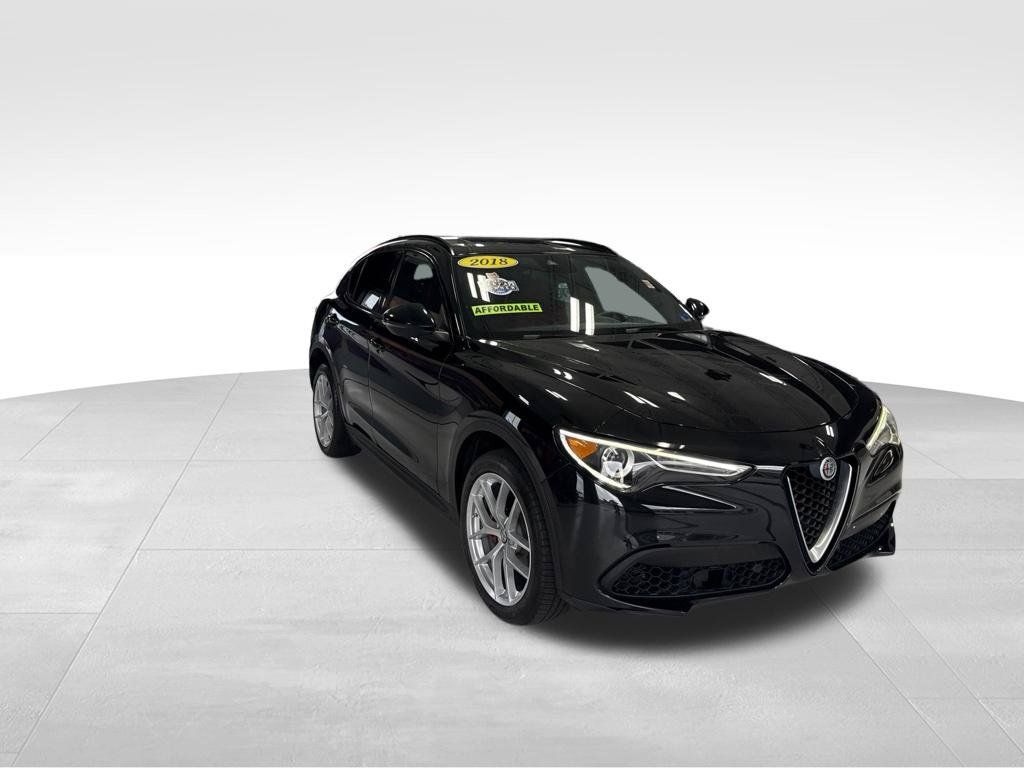 Used 2018 Alfa Romeo Stelvio Ti Sport AWD/4WD image 13
