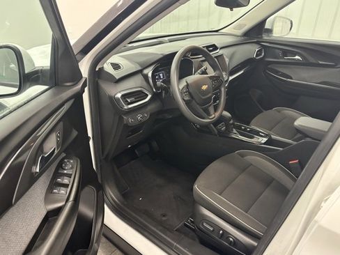 Used 2023 Chevrolet TrailBlazer LT image 10