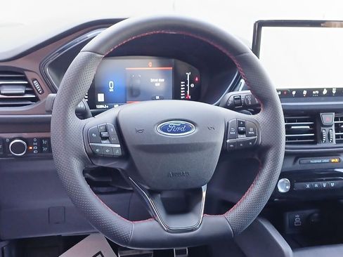 Used 2024 Ford Escape ST-Line AWD/4WD image 9